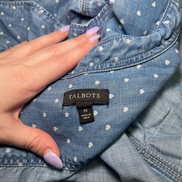 Talbots Chambray Denim Shirt Women’s Medium Blue White Heart Polka Dot Button - Picture 4 of 7